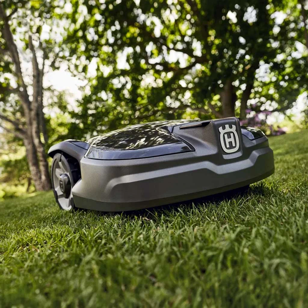 mejores robots cortacésped para jardines grandes husqvarna